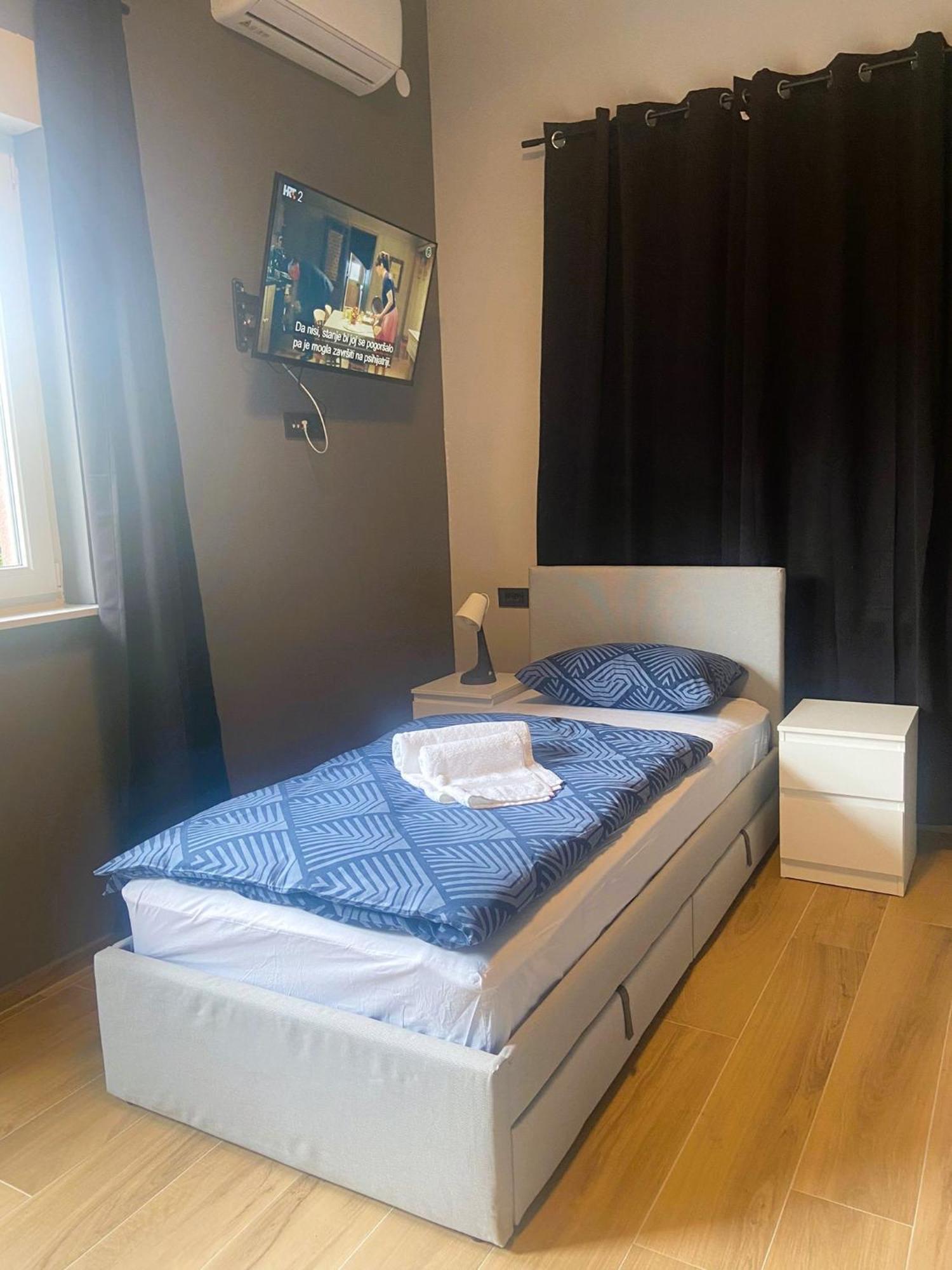 Rooms Matic 2 Velika Mlaka Exterior photo